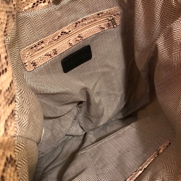 Steve Madden Oversized Snakeskin Handbag - Picture 3 of 5